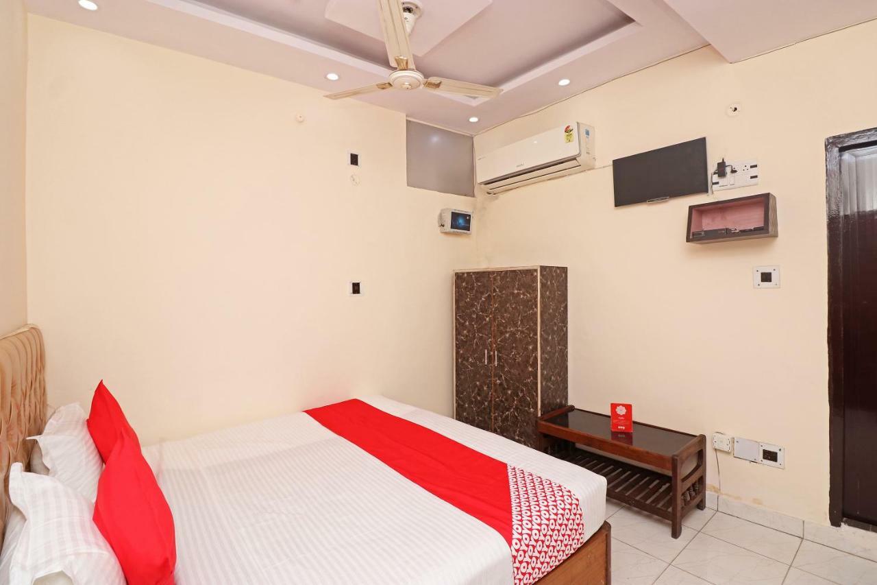Oyo 30288 Hotel Moon Palace Lucknow Eksteriør billede