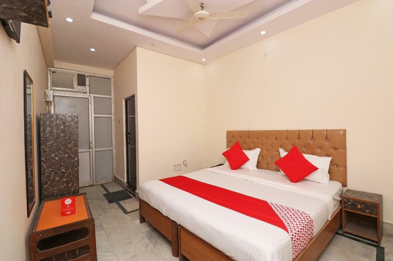 Oyo 30288 Hotel Moon Palace Lucknow Eksteriør billede