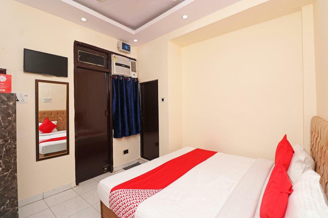 Oyo 30288 Hotel Moon Palace Lucknow Eksteriør billede