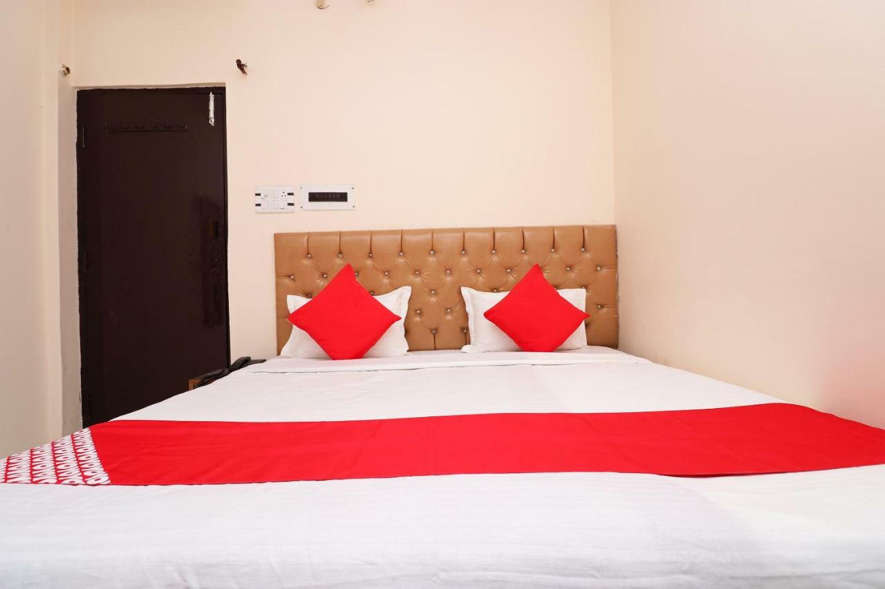 Oyo 30288 Hotel Moon Palace Lucknow Eksteriør billede