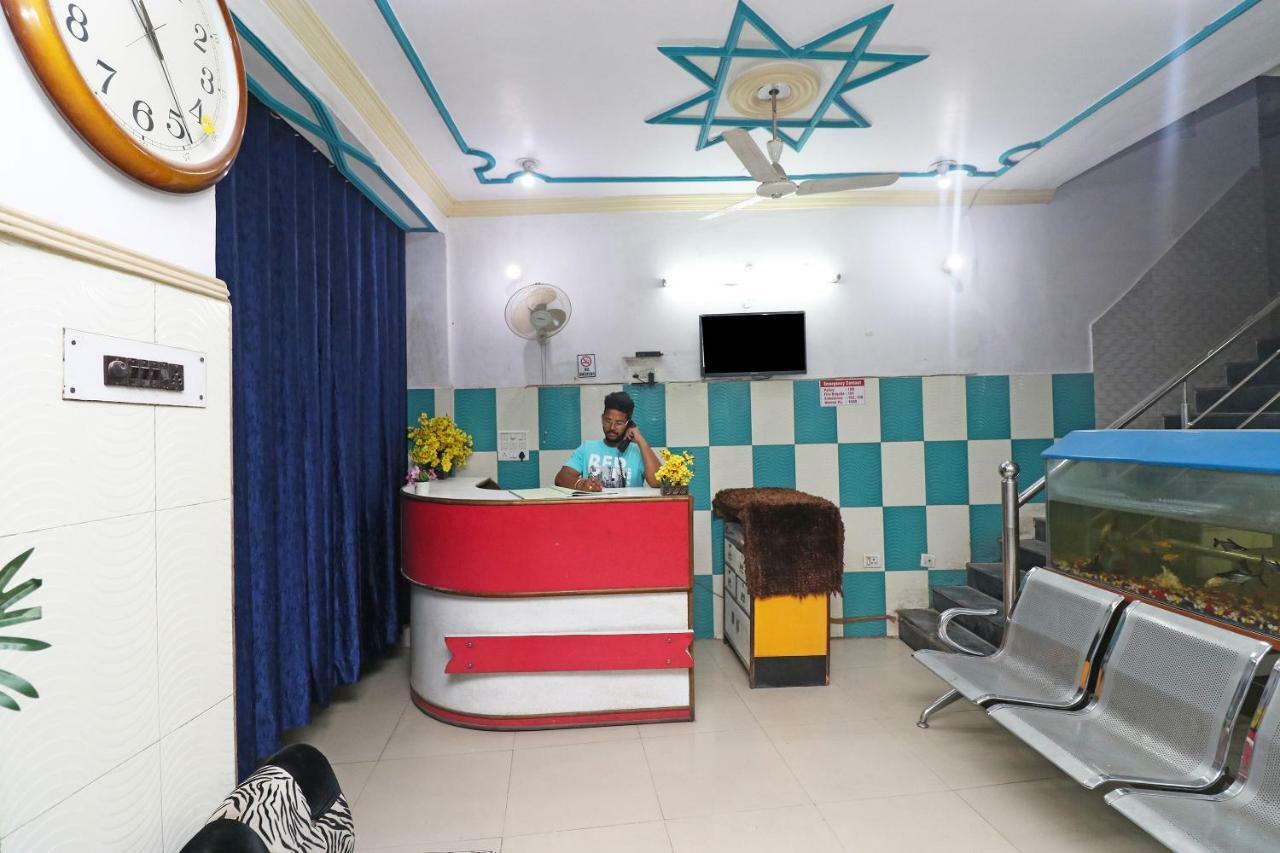 Oyo 30288 Hotel Moon Palace Lucknow Eksteriør billede
