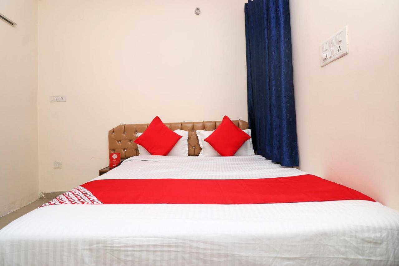 Oyo 30288 Hotel Moon Palace Lucknow Eksteriør billede