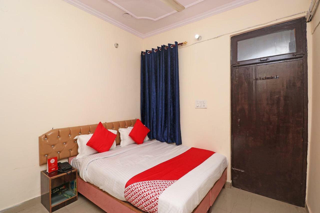 Oyo 30288 Hotel Moon Palace Lucknow Eksteriør billede