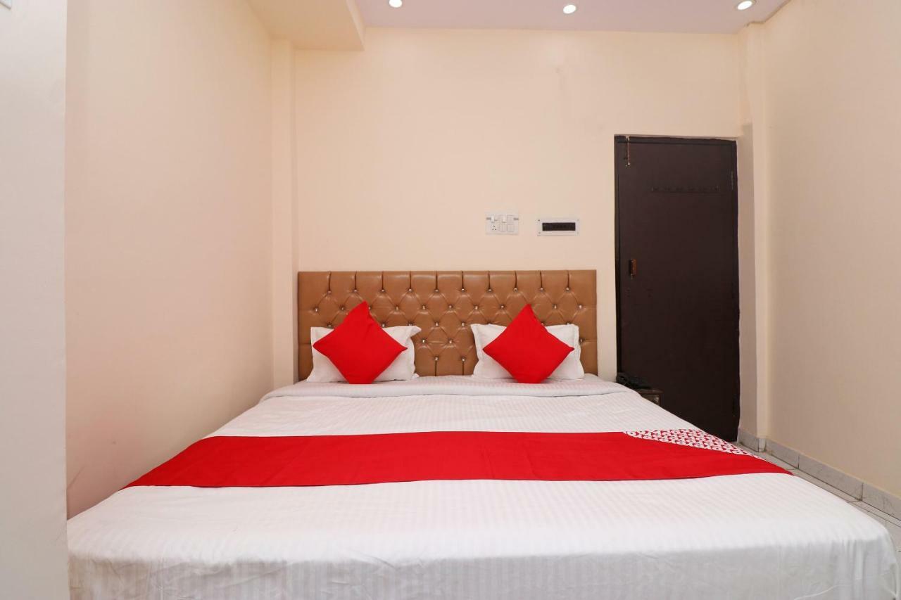 Oyo 30288 Hotel Moon Palace Lucknow Eksteriør billede
